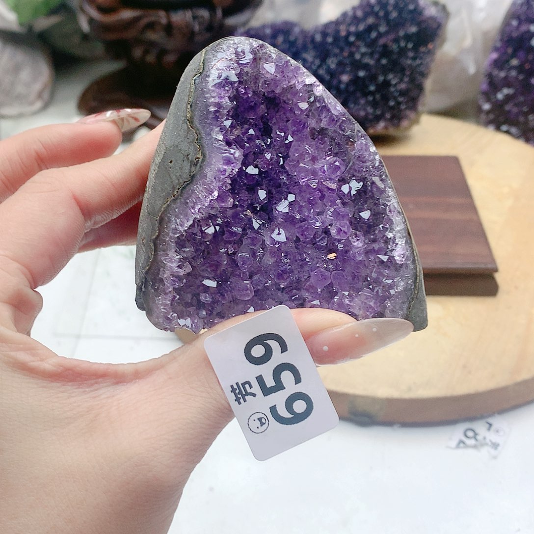 紫晶大型摆件（非配饰）未镶嵌