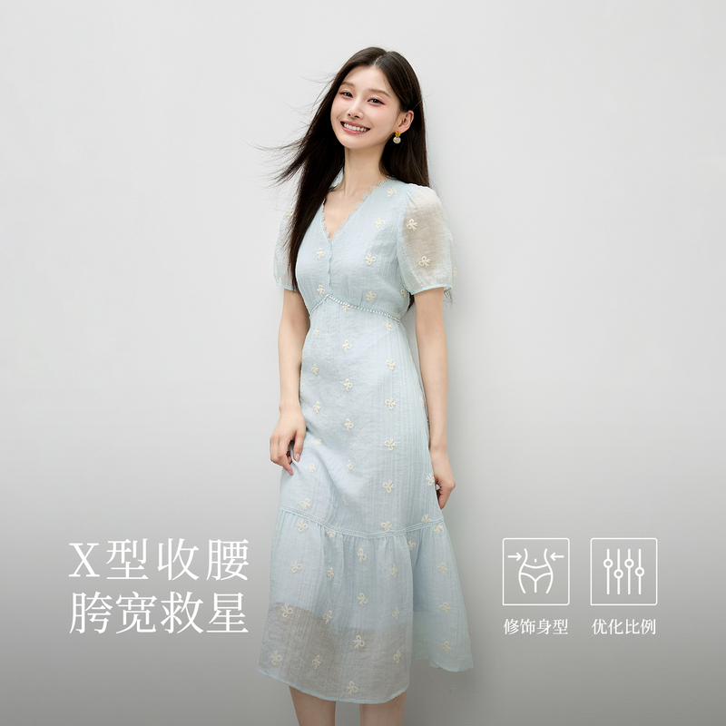 秋水伊人简约裙子2025年夏季新款V领泡泡袖连衣裙625206M020694