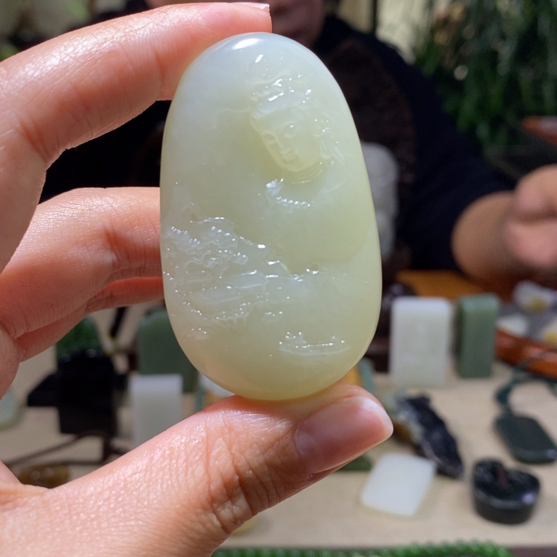 和田玉挂件未镶嵌天*