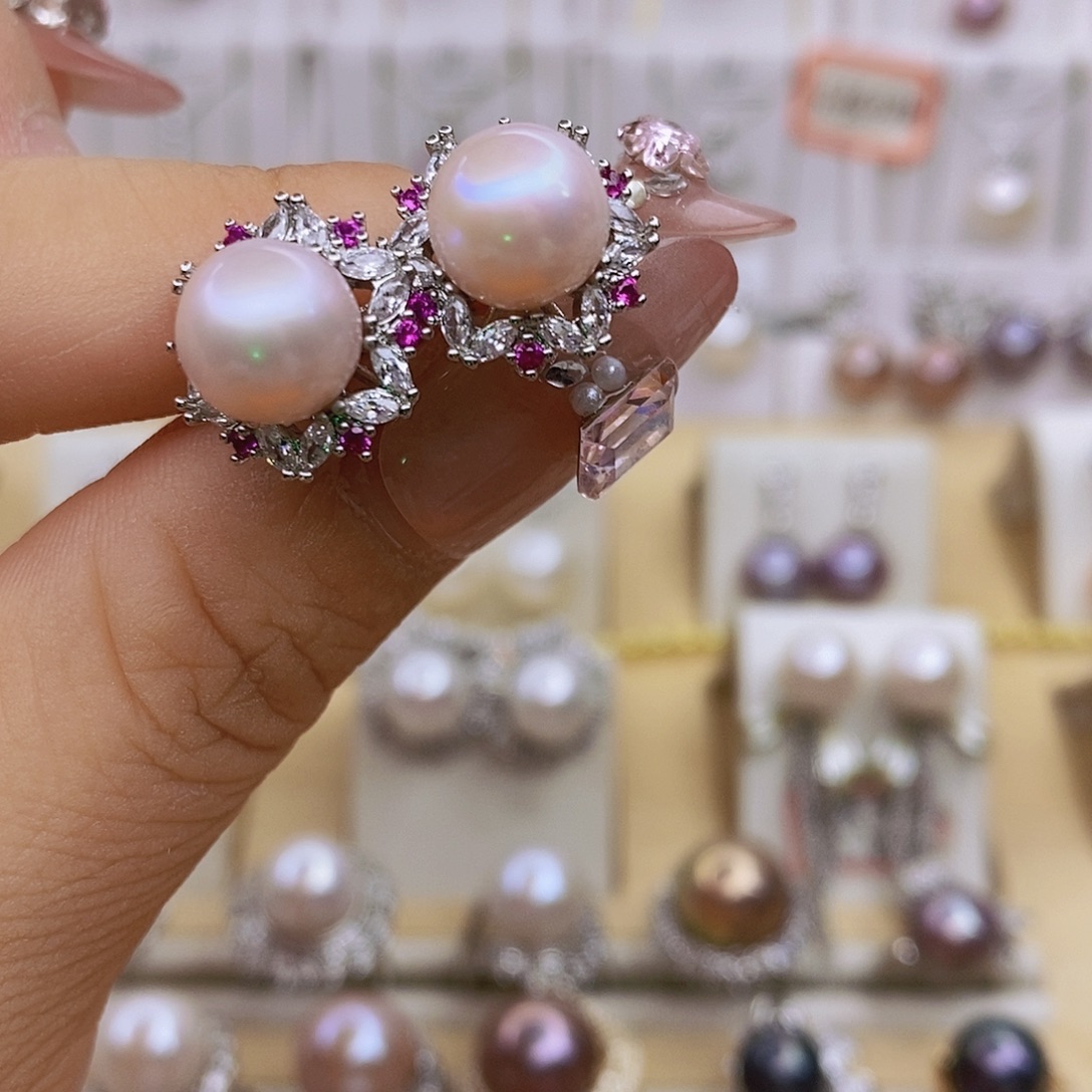 未镶嵌淡水珍珠耳饰