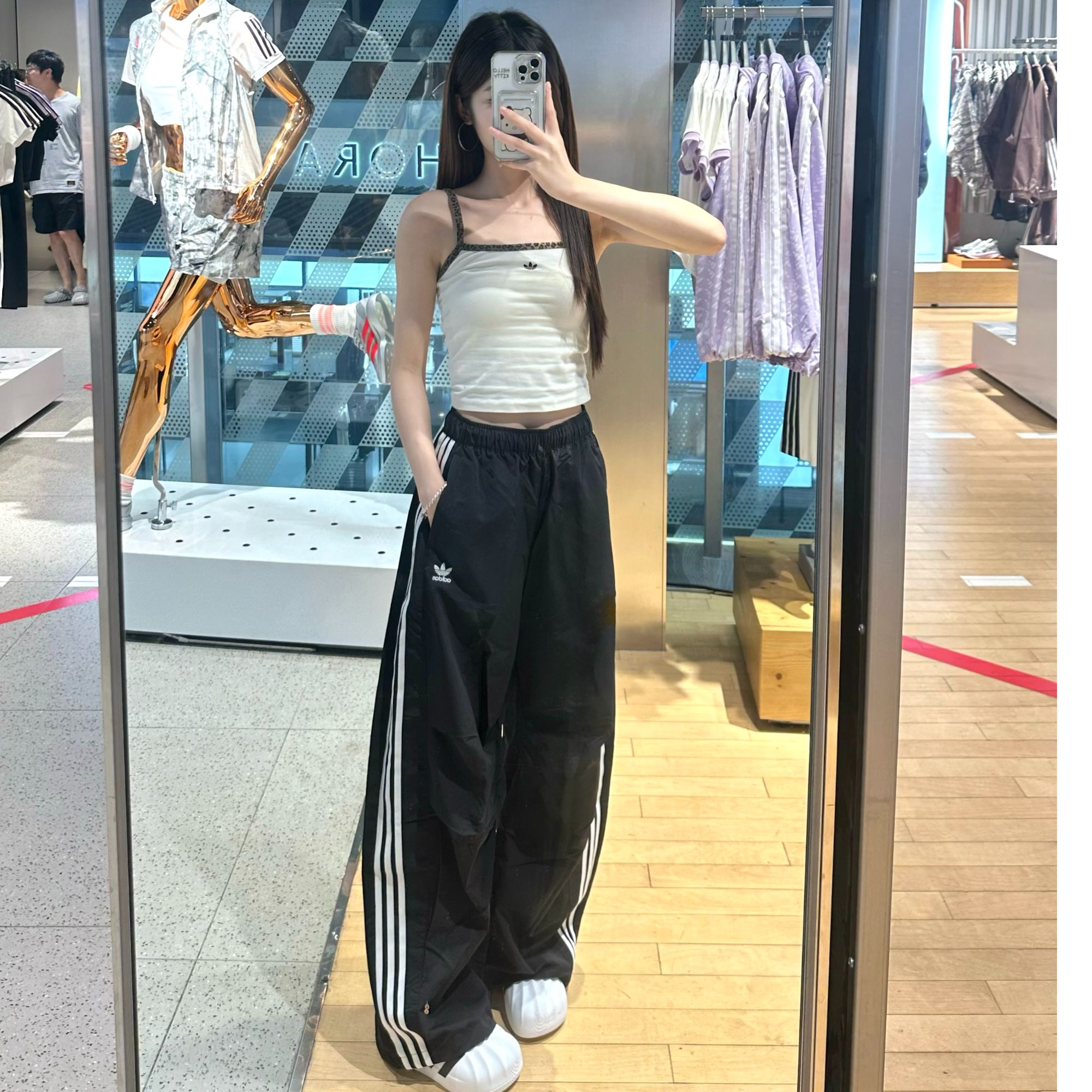 adidas /三叶草经典条纹款速干休闲舒适运动裤伞兵裤KS3324