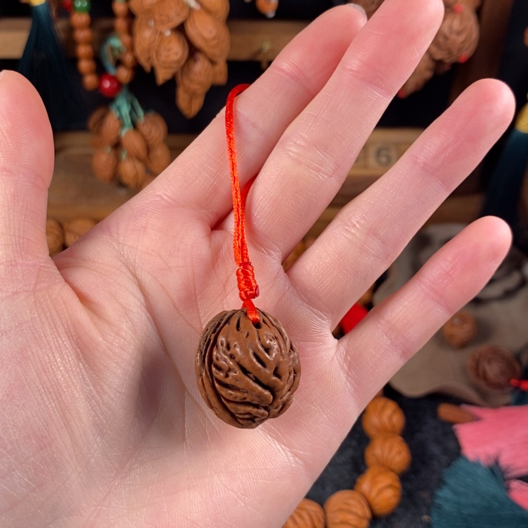 吊坠桃核桃枭挂件