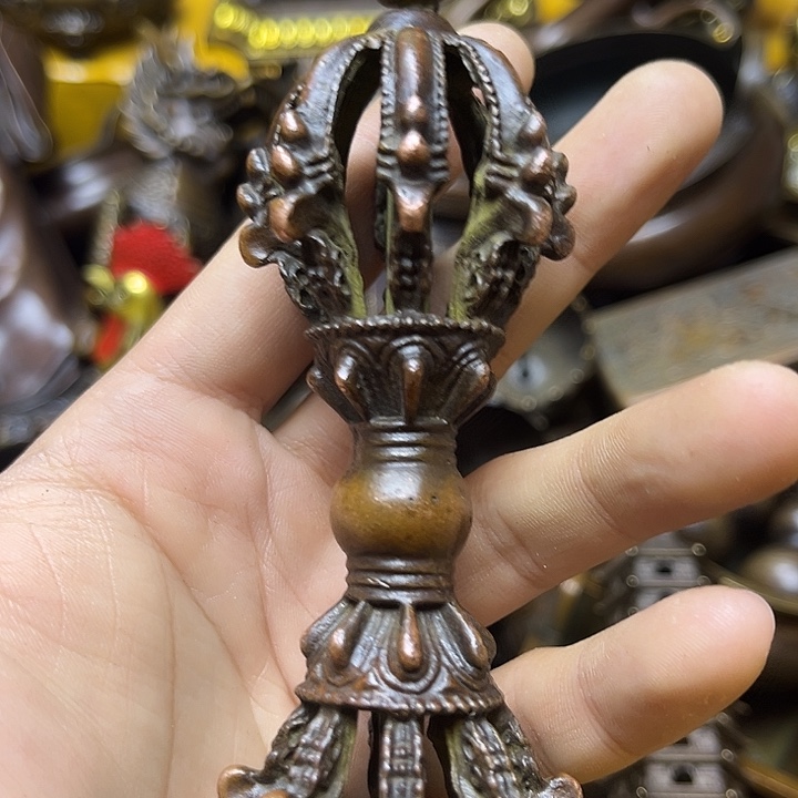 诚信经营精美铜器