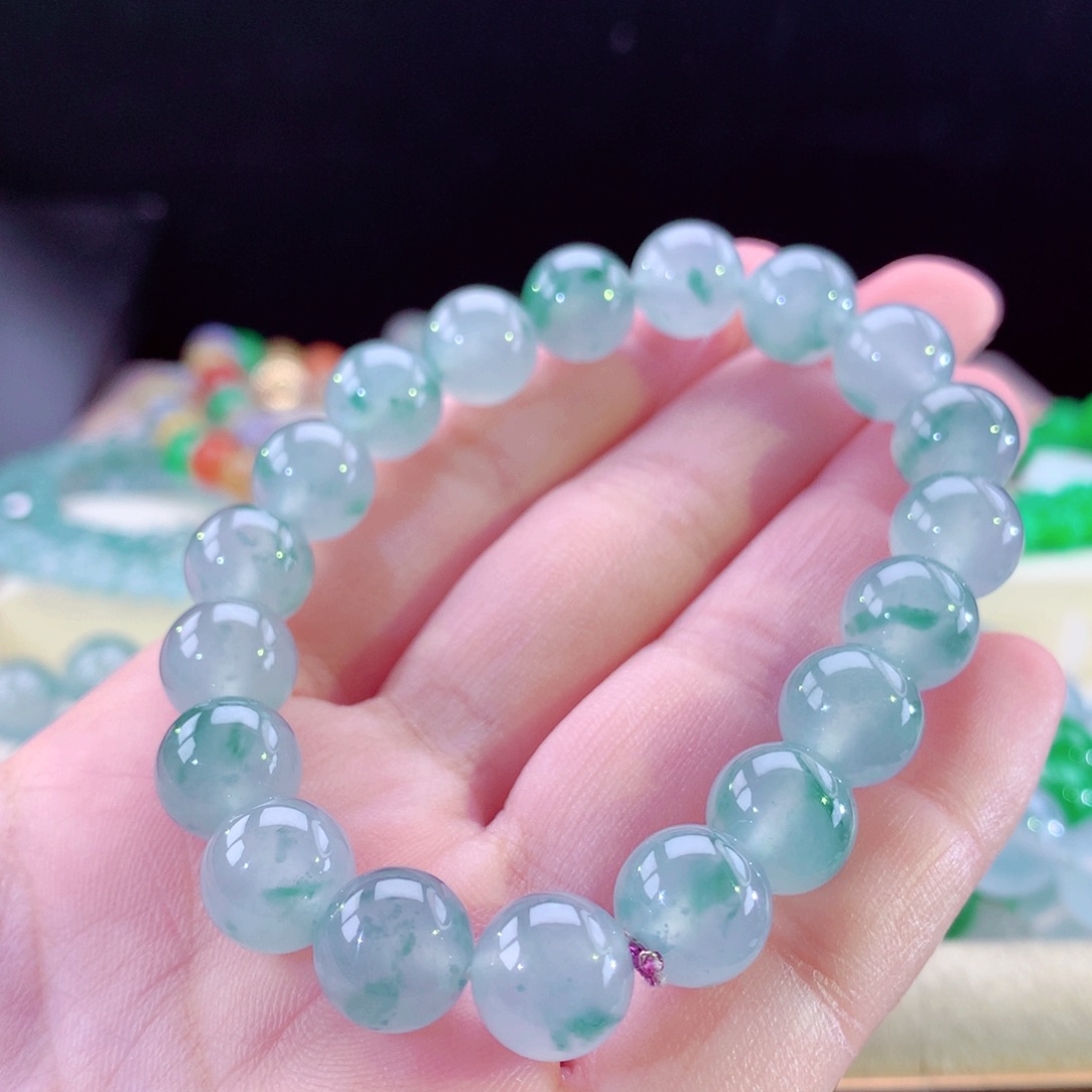 翡翠手链未镶嵌飘花
