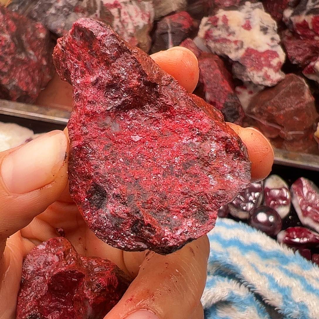 吾***皇天然辰砂天然原矿朱砂