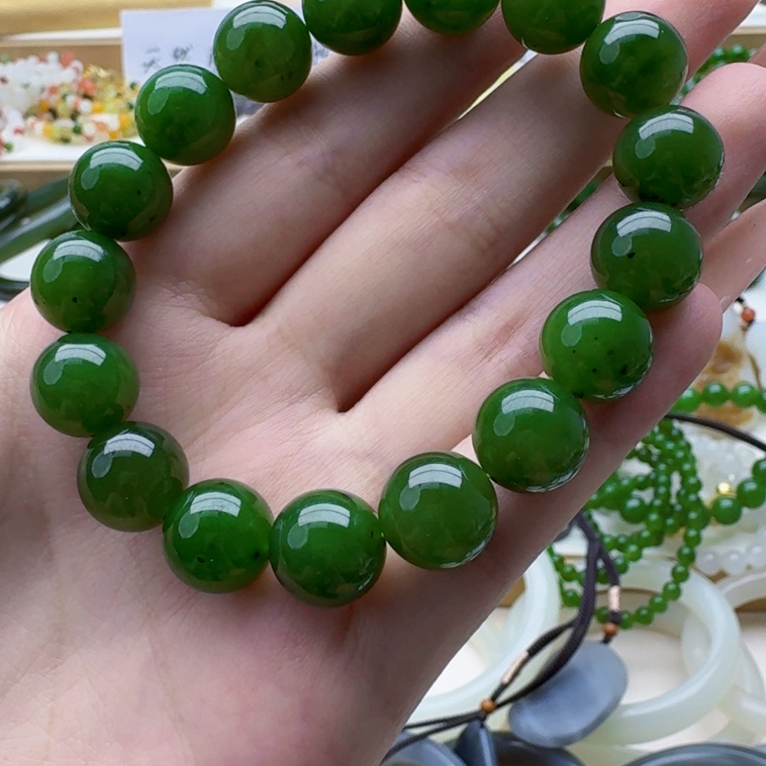 项链未镶嵌和田玉