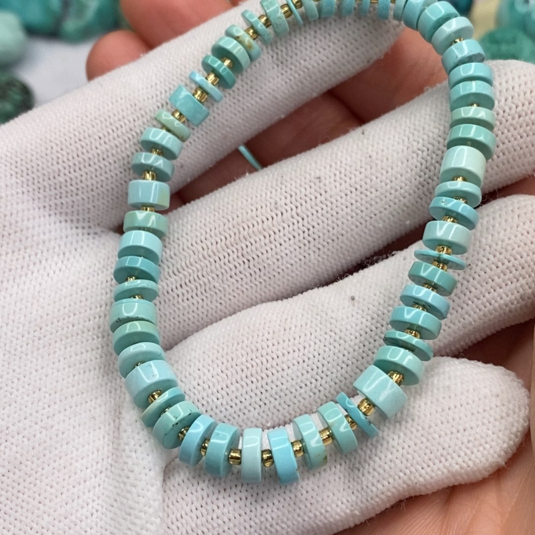 绿松石配饰未镶嵌