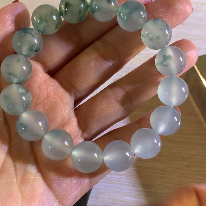 翡翠颈饰未镶嵌天然翡翠手串