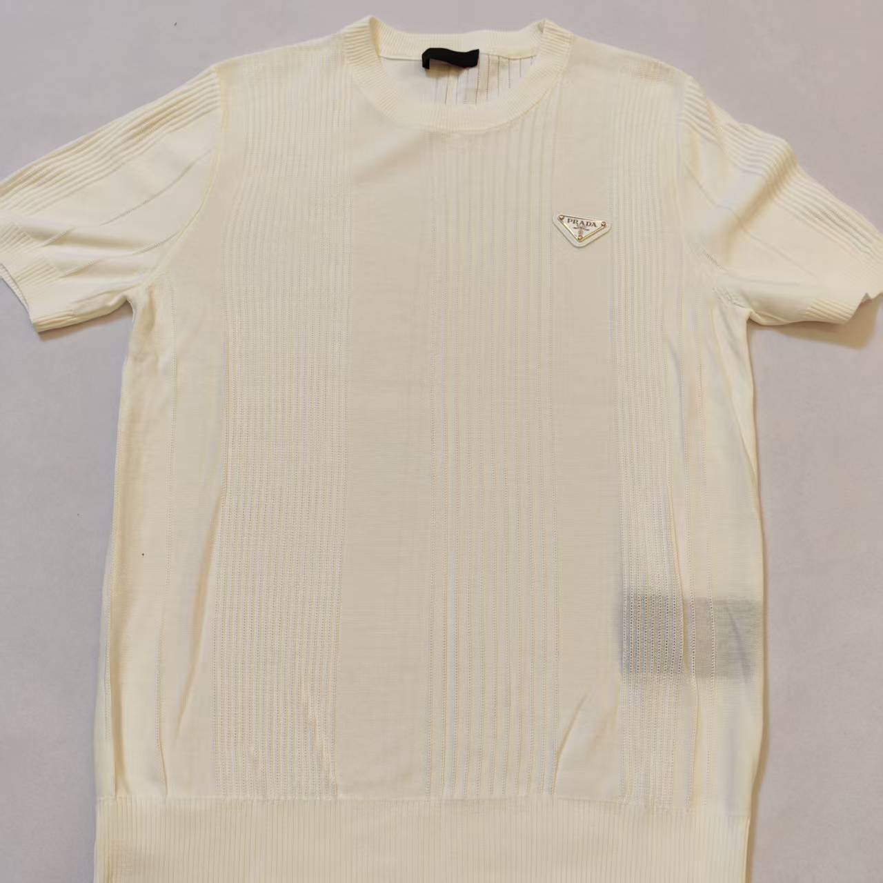 99新 Prada/普拉达 薄款针织T恤 498