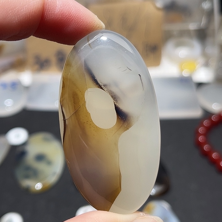 玛瑙/玉髓颈饰未镶嵌