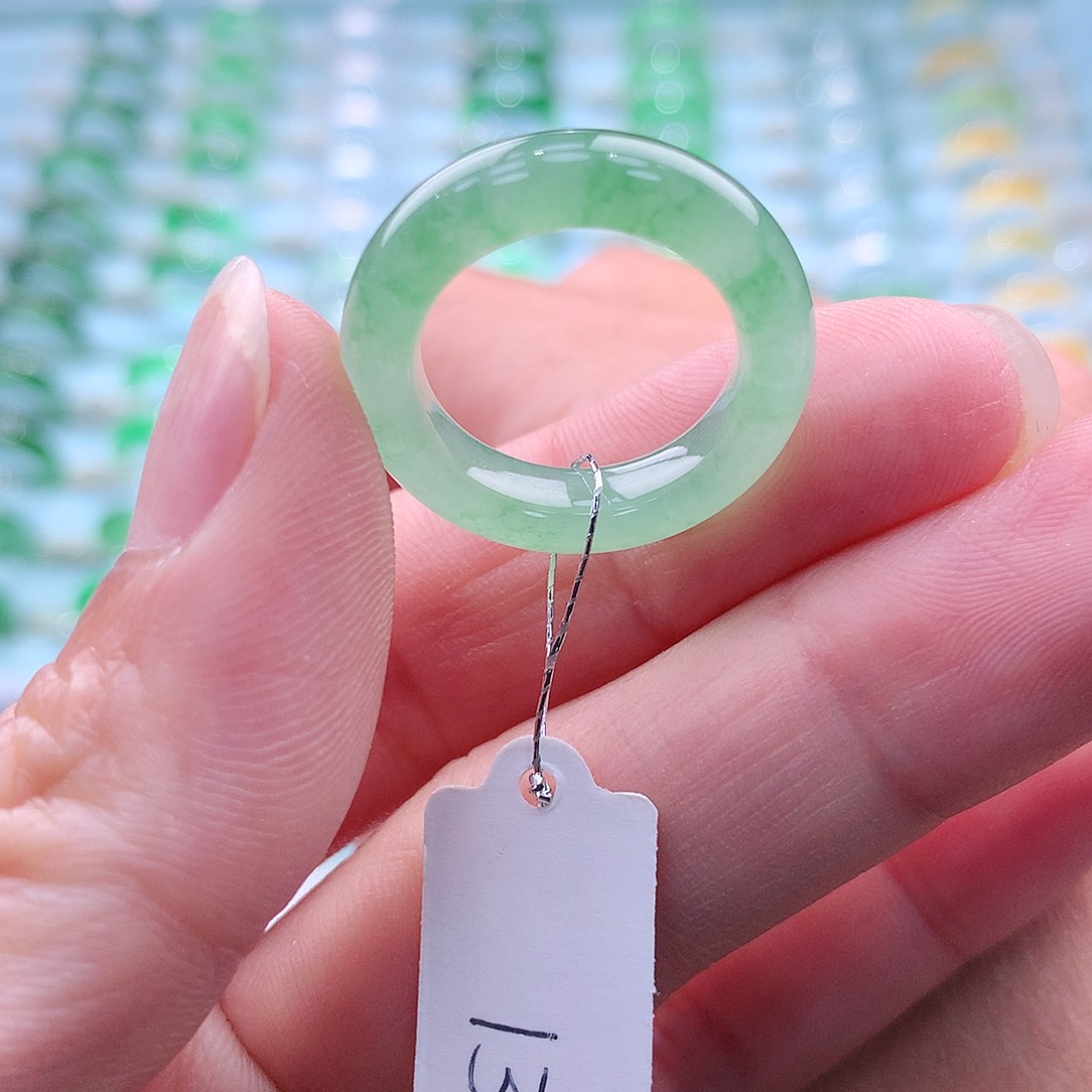 翡翠戒指未镶嵌A货缅甸翡翠