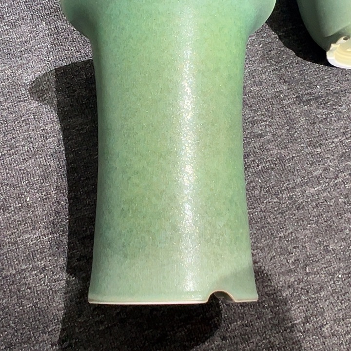 小***华绿釉哑光陶瓷花盆