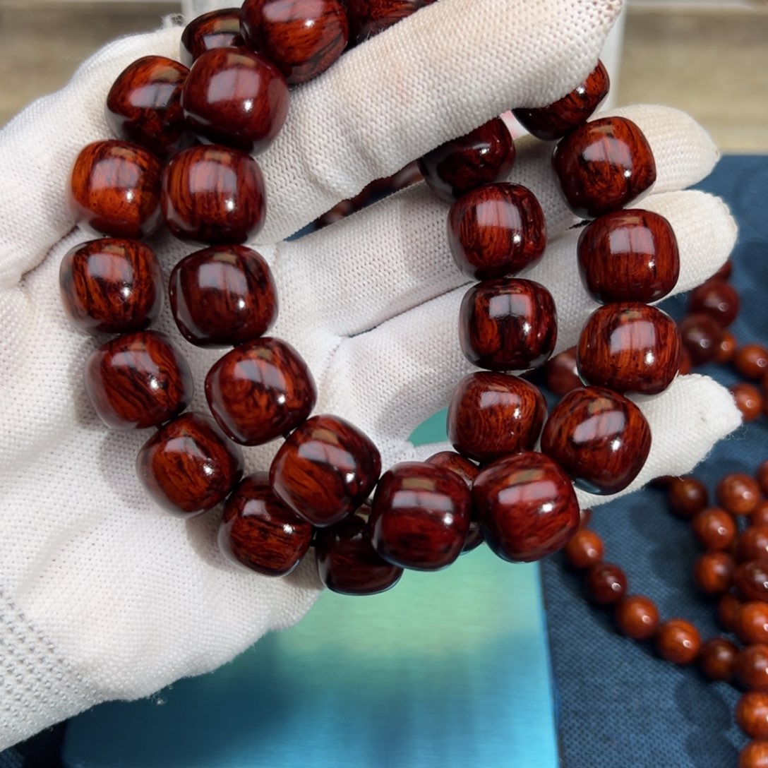 花梨木类手串/手链红降1516老型满油单圈（瑕疵）009
