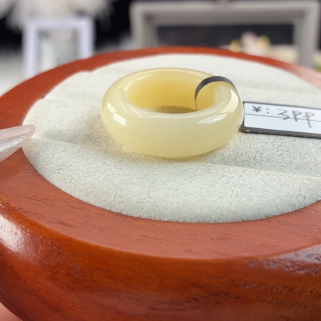 ✎***✾和田玉未镶嵌戒指r5奶黄糖白渐变甜甜圈18.2戒贴