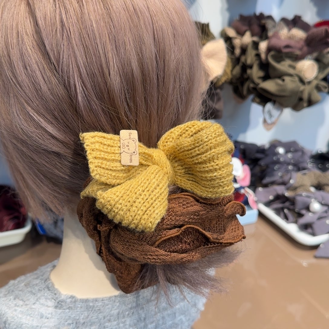 布艺铁合金黄色蝴蝶结