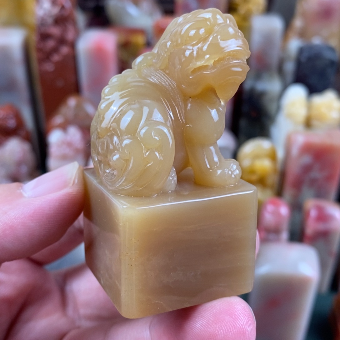 巴林石印石巴林石手工雕古兽钮章