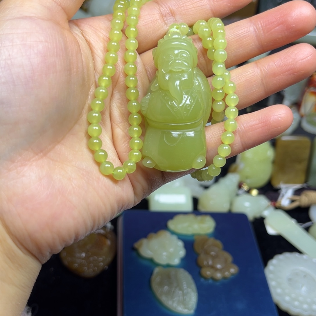 和田玉未镶嵌吊坠(不含链)