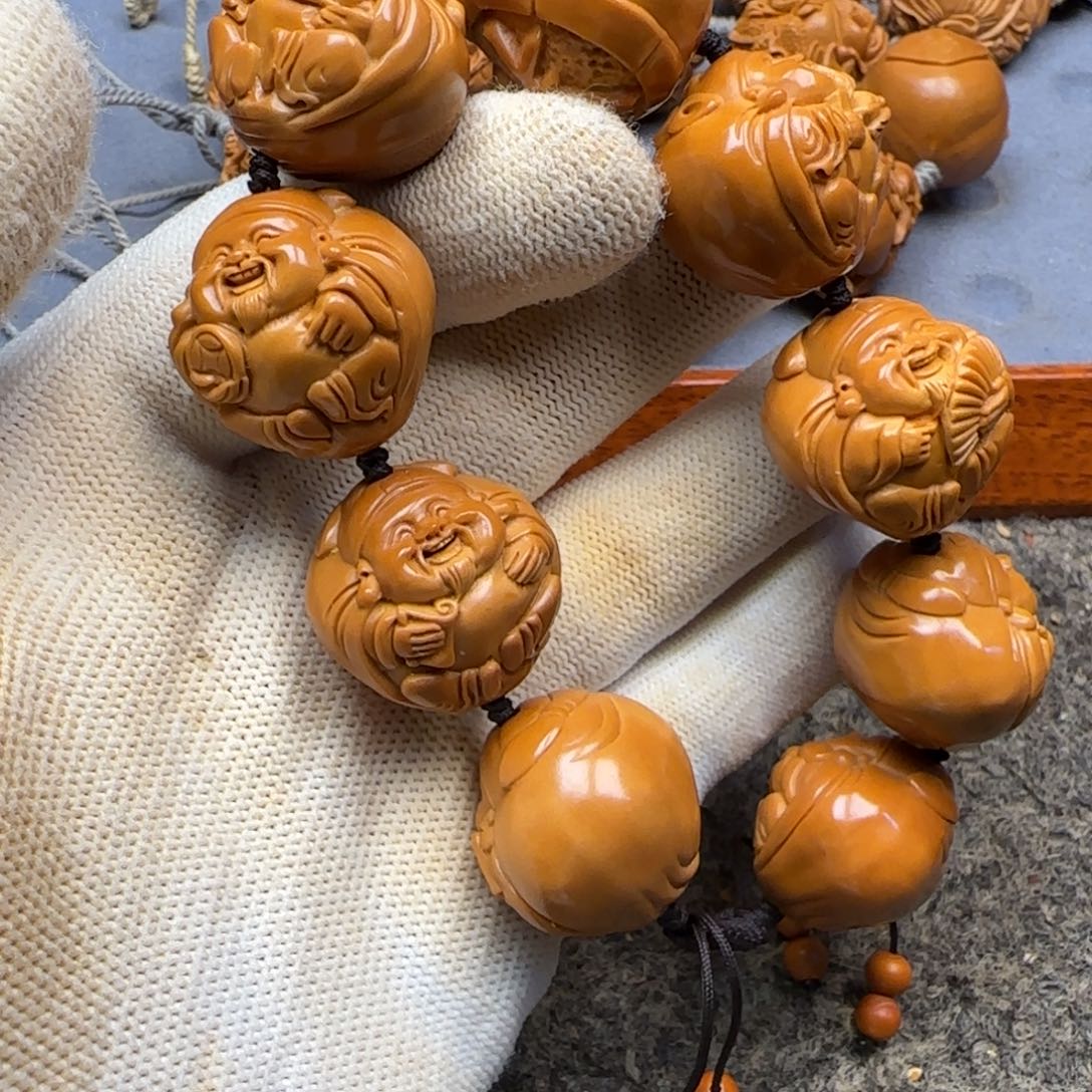 橄榄核吊坠博*……………………