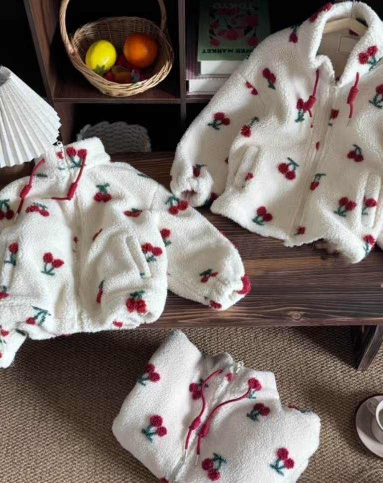 泡妈童装    冬季新款保暖男童女童休闲外套10670