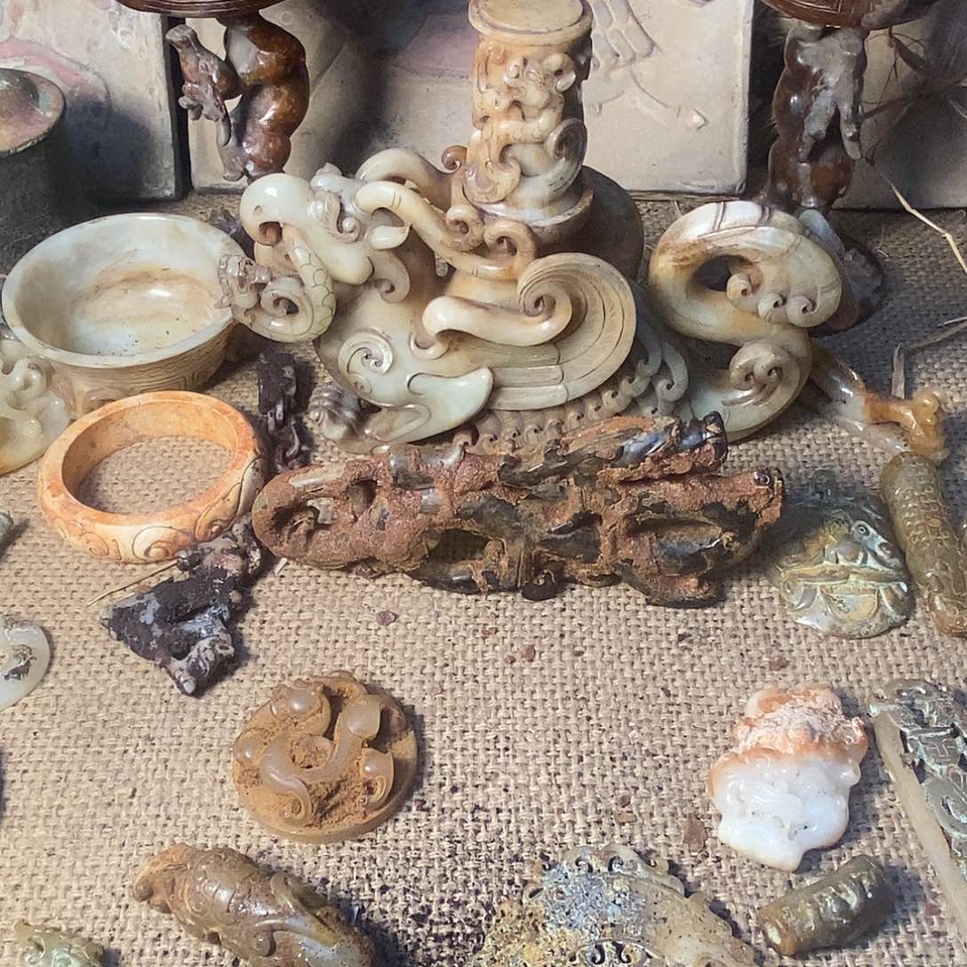 小***里和田玉（糖玉）未镶嵌颈饰