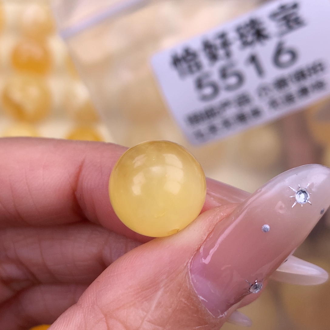 琥珀未镶嵌珠宝奇石13 