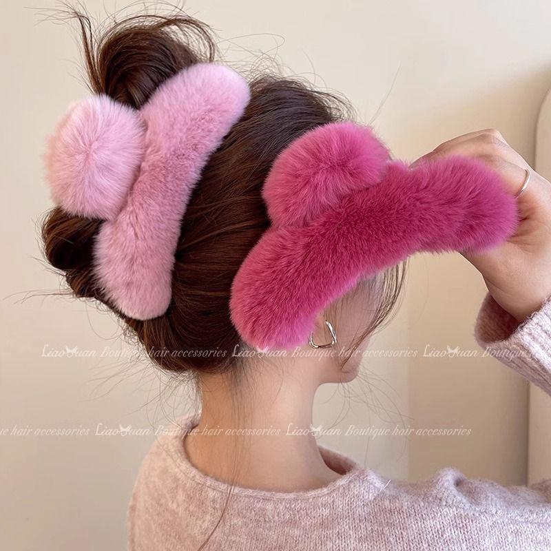 网红气质秋冬獭兔毛绒抓夹大号高颜值可爱发卡发夹后脑勺鲨鱼夹子