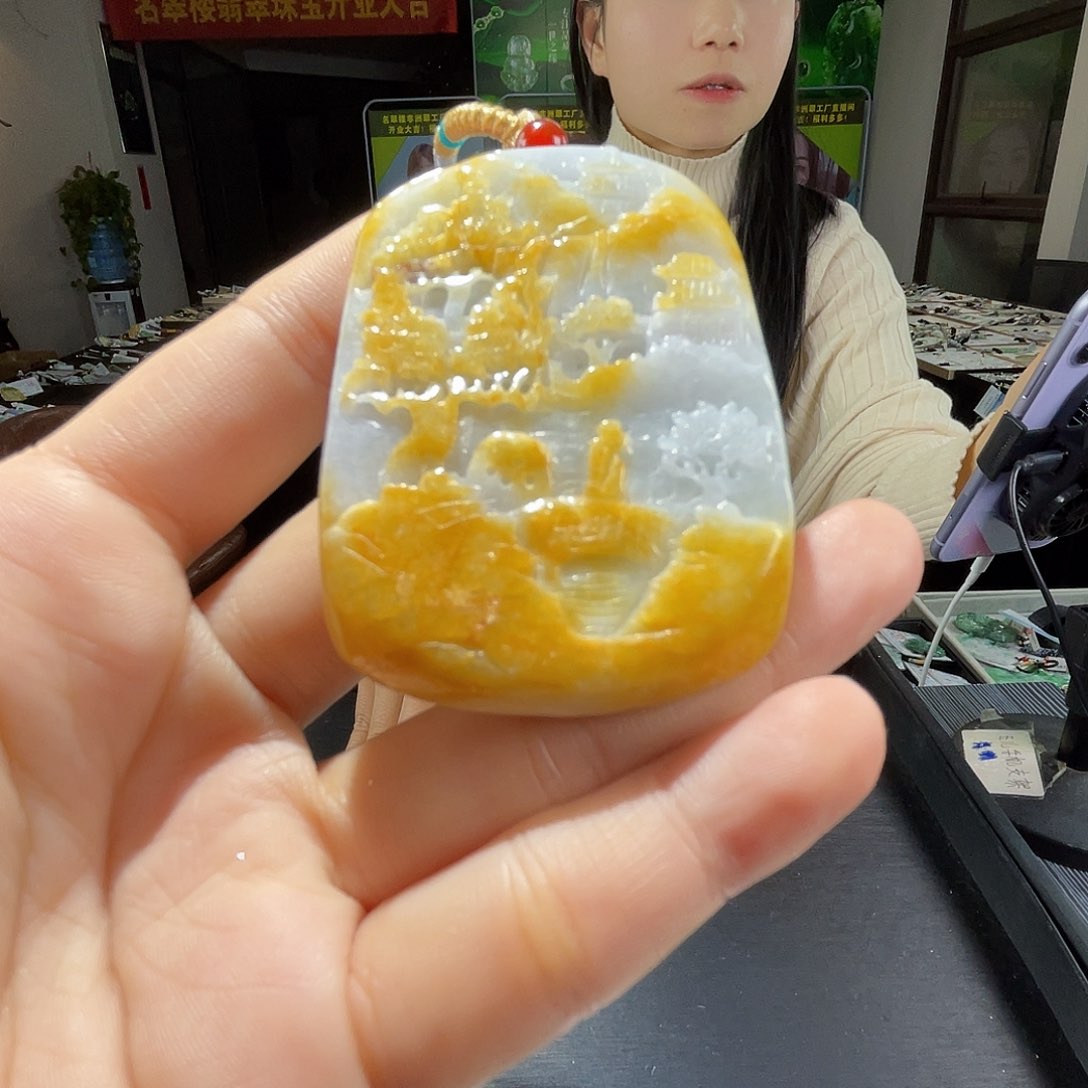 颈饰未镶嵌翡翠一