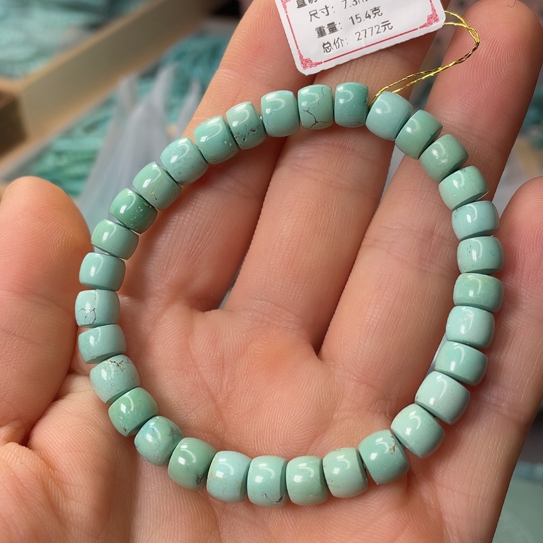 绿松石未镶嵌颈饰