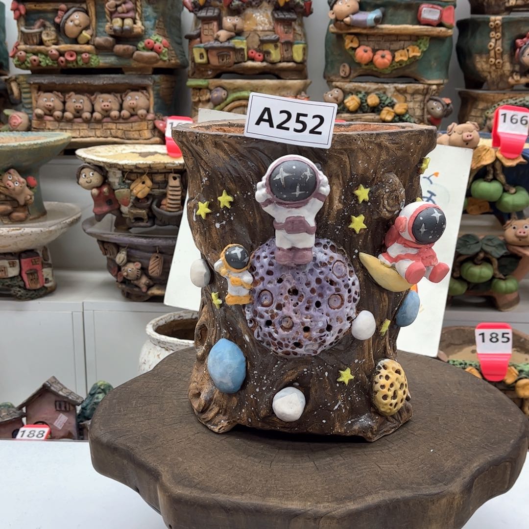 红陶花盆252白狐