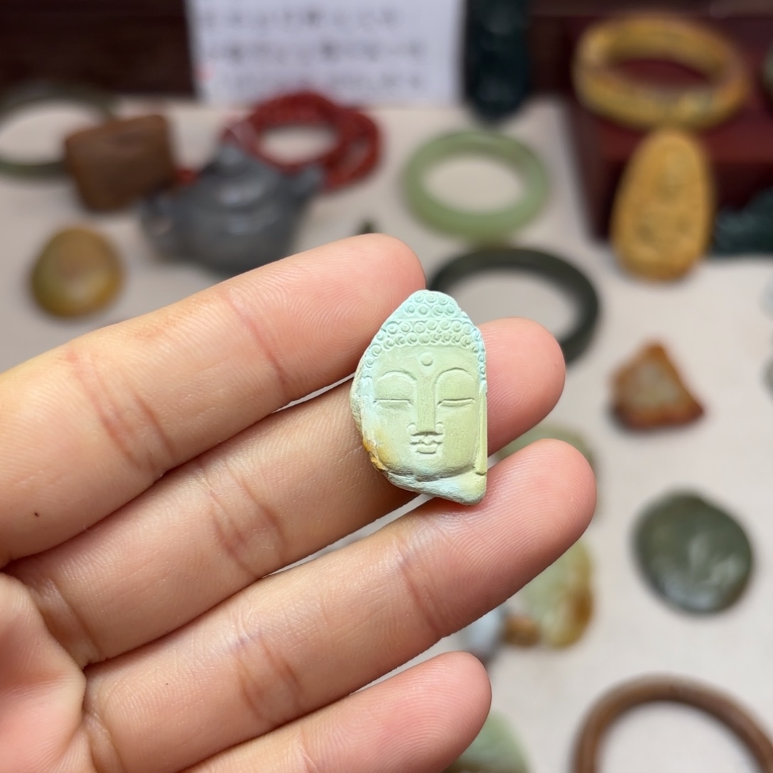 岫岩河磨玉（透闪石质玉）颈饰未镶嵌蕾*&