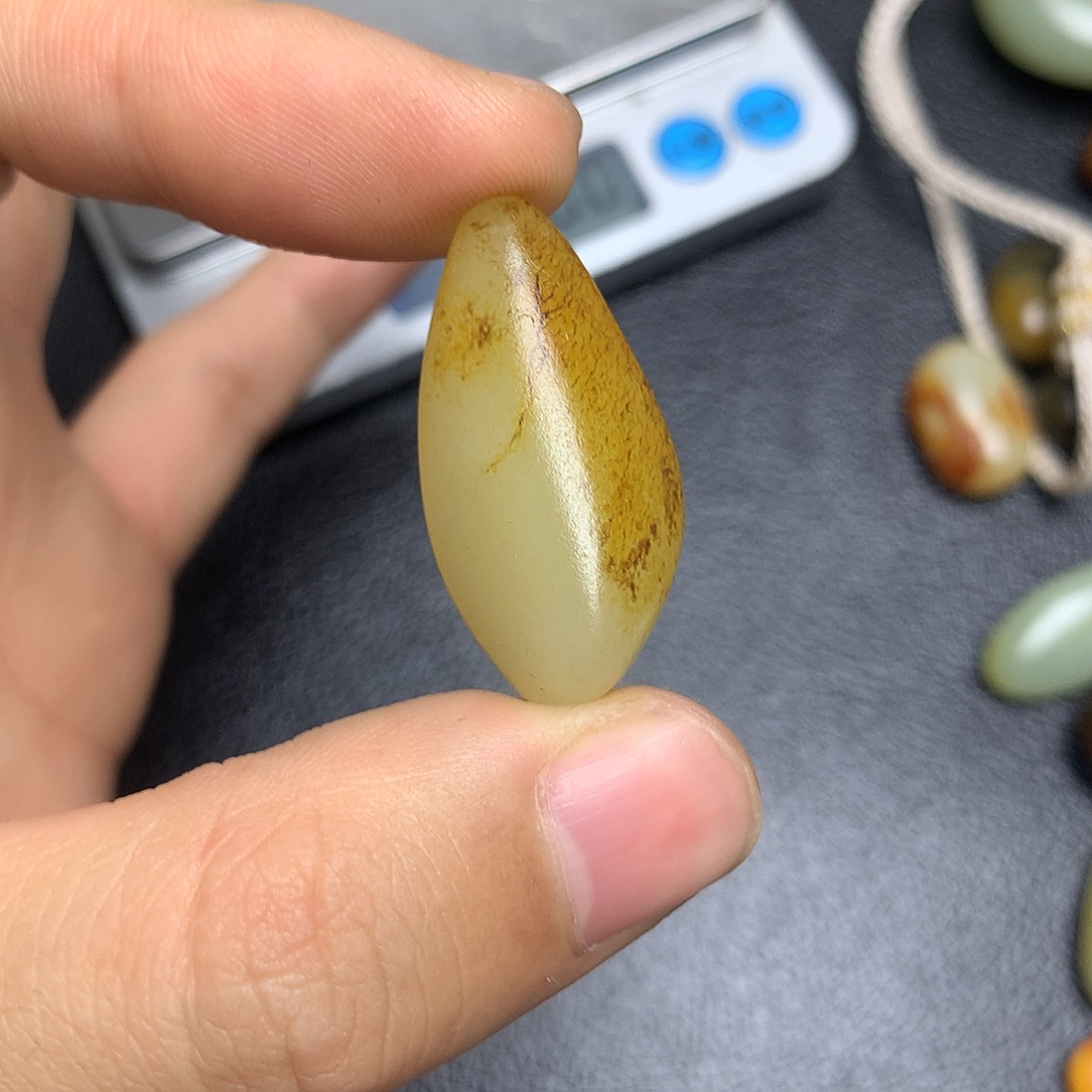 和田玉未镶嵌摆件