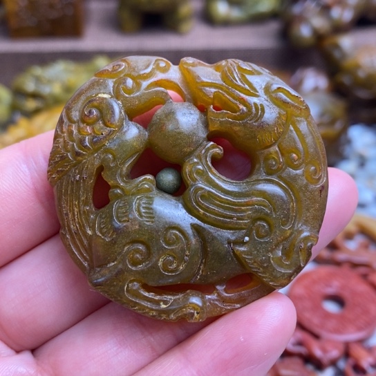 蛇纹石玉未镶嵌颈饰129