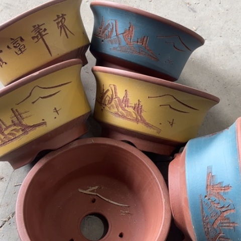 紫砂花盆100-6。         23-12