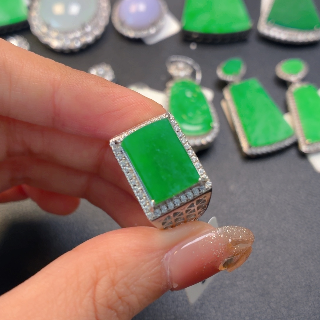 翡翠银S925镶嵌颈饰