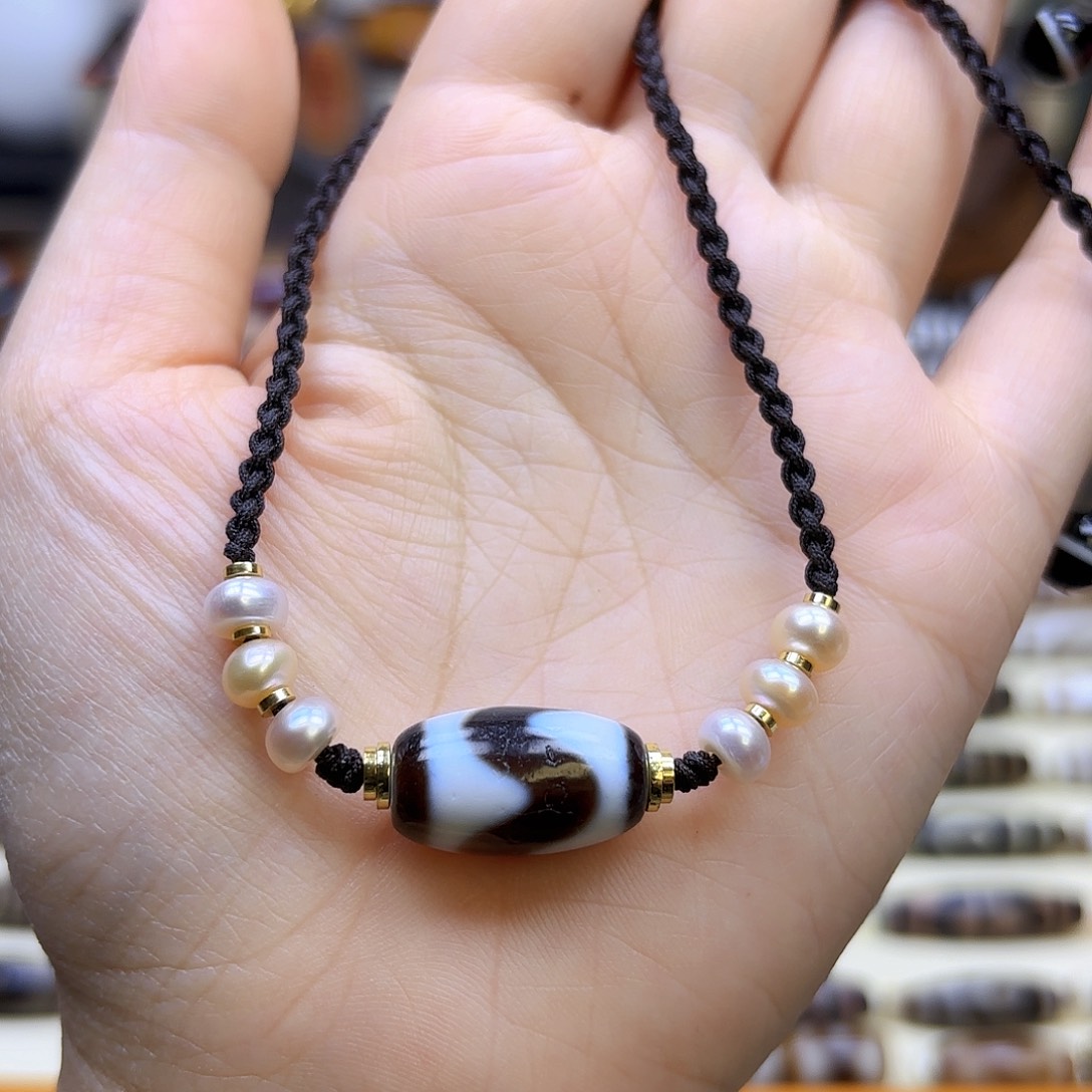 玛瑙/玉髓颈饰合金