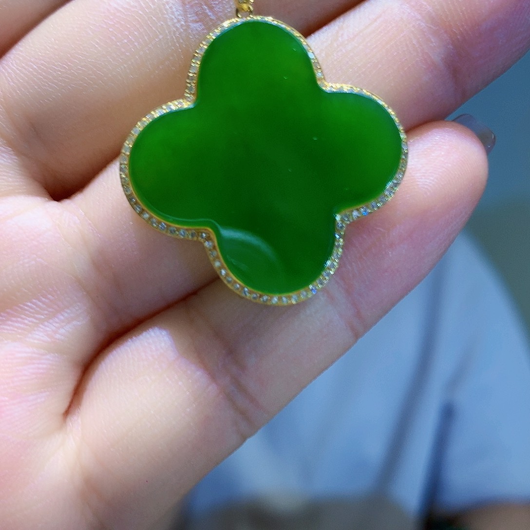 和田玉（碧玉）18K金镶嵌颈饰