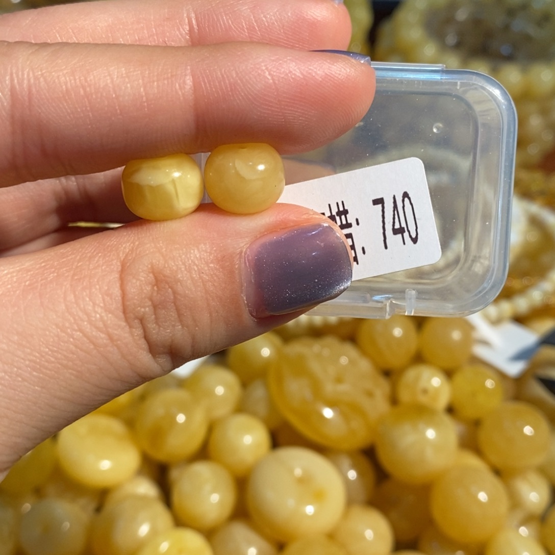 琥珀未镶嵌珠宝奇石740