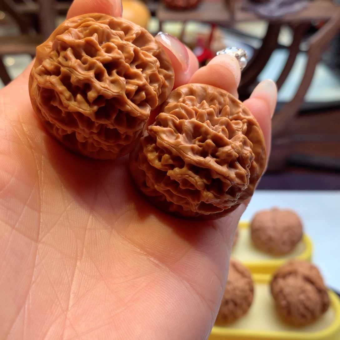 文玩核桃手串大**?秦闷。   6号