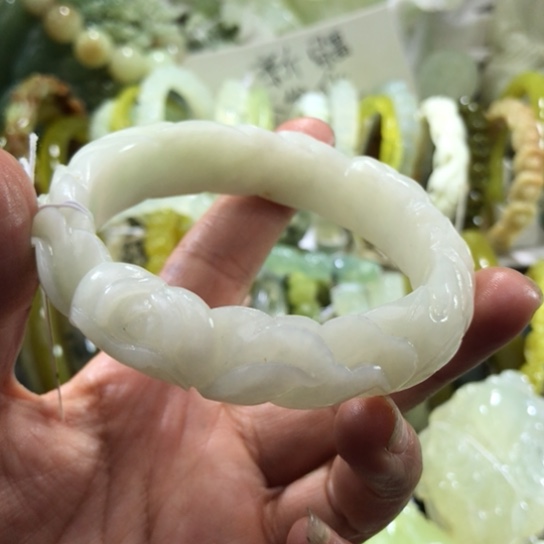 岫玉未镶嵌手镯手镯