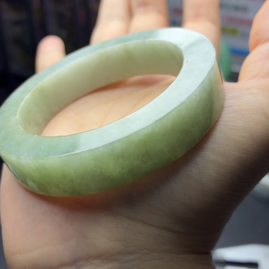 定制翡翠未镶嵌缅A翡翠多样性发一