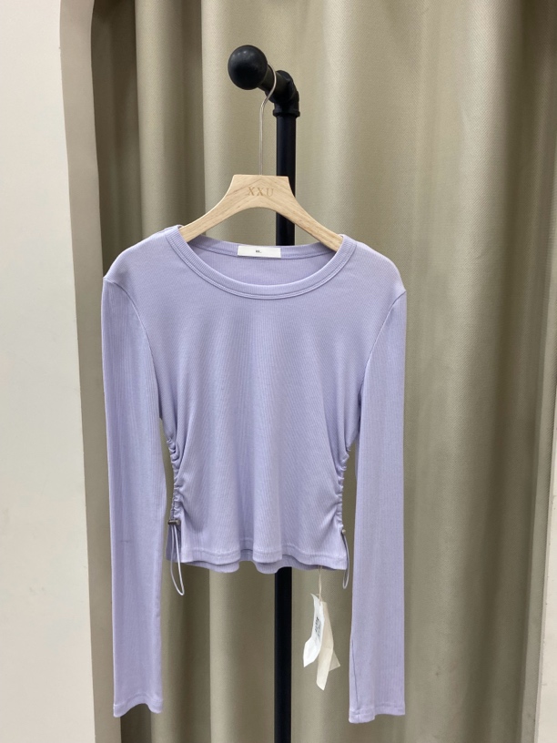 早春紫修身打底上衣