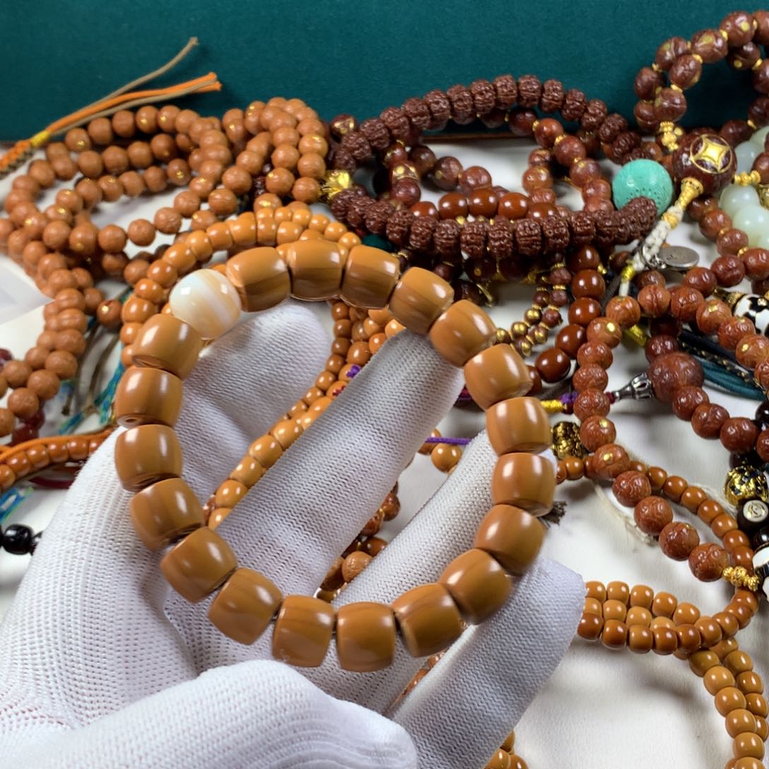 橄榄核吊坠。。。。。。。。。。