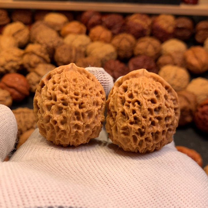 文玩核桃吊坠22………..