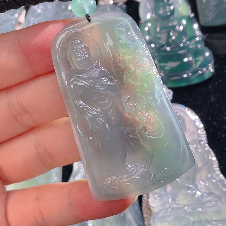 翡翠颈饰未镶嵌58，