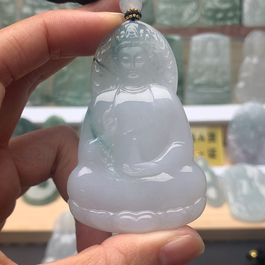 翡翠未镶嵌颈饰素衣