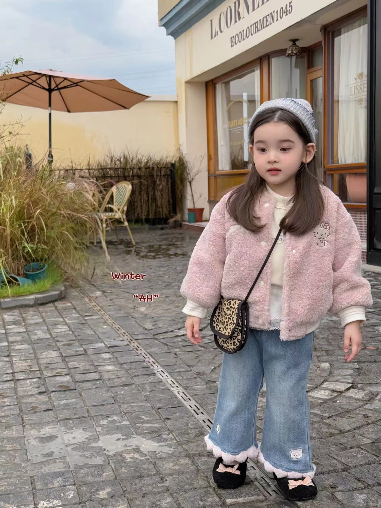 【现货】女童粉色卡通毛毛外套（AH-8030-冬A）0996