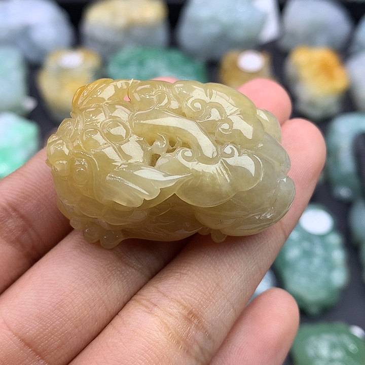 颈饰未镶嵌翡翠天然缅甸翡翠
