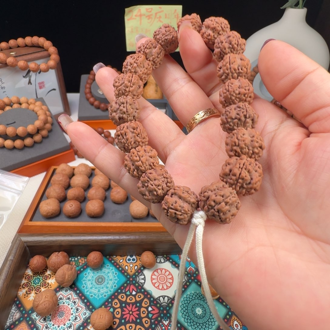 凤眼菩提吊坠金刚