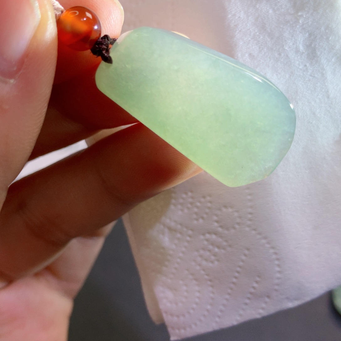 【闪购商品】翡翠吊坠(不含链)未镶嵌