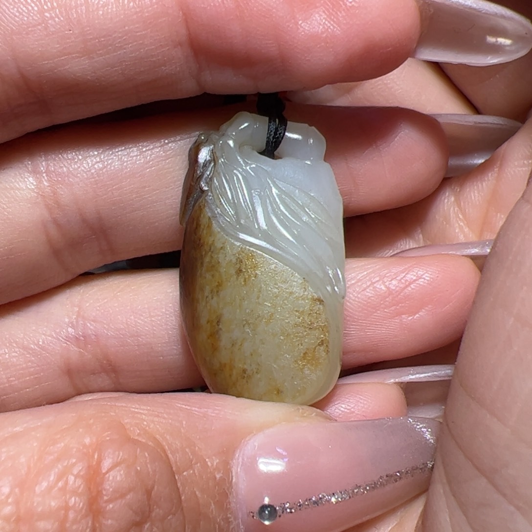 和田玉颈饰未镶嵌浮*